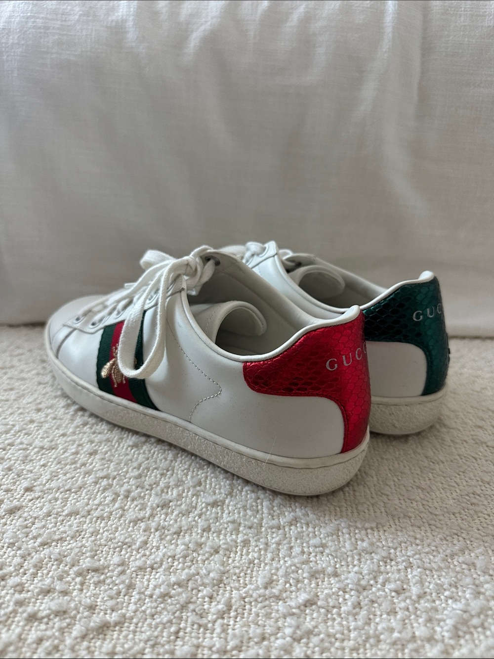 Gucci White Womens Sneakers with Red & Green Heel Tabs